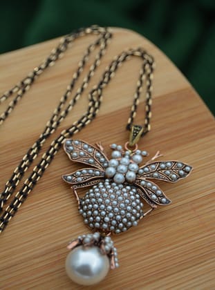 Zirkon Taşlı Arı Kolye Zincir Hediyeli