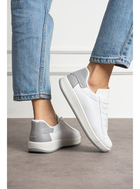 Beyaz Gri Kadın Sneaker AIR22