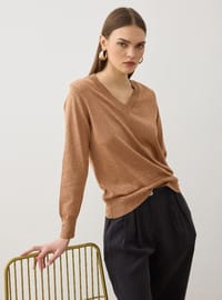 V Yaka Triko Kazak Camel