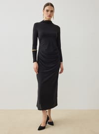 Drape Detaylı Sandy Kumaşlı Elbise - Siyah - Refka
