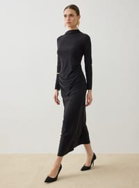 Drape Detaylı Sandy Kumaşlı Elbise - Siyah - Refka