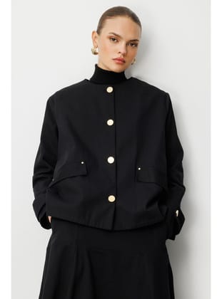 Mizalle Siyah Yuvarlak Yaka Gold Düğmeli Oversize Ceket