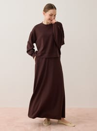 Yumuşak Dokulu Sweatshirt & Etek Takım Kahverengi