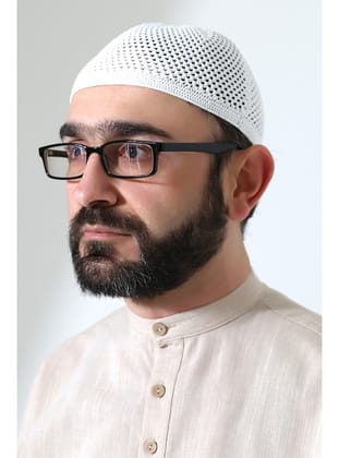 Çelik Örme Namaz Takkesi Beyaz