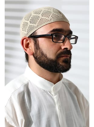Makine Örgüsü Dantel Detaylı Namaz Takkesi Bej