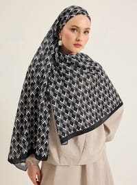Siyah Beyaz Geometrik Desenli Soft Şal Tuva