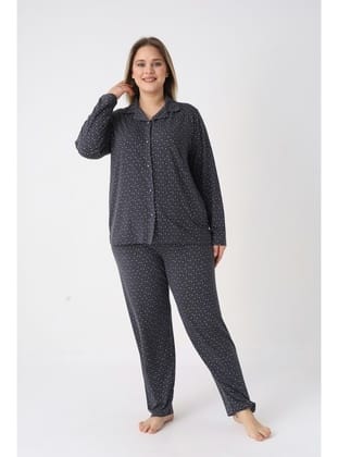 Estiva Kadın Yıldız Desenli Lacivert Önden Düğmeli Soft Battal Pijama Takımı 