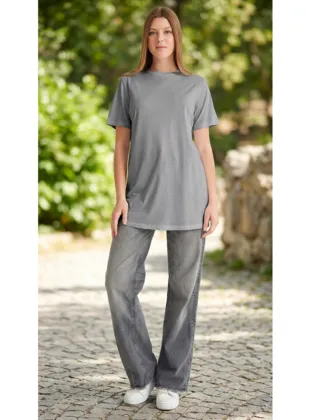 Kadın Kısa Kollu Yırtmaçlı T-shirt_2026
