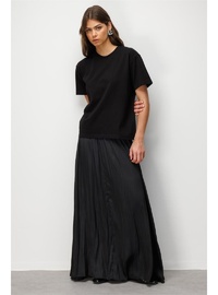 Mizalle Basic Düz Suprem Siyah T Shirt