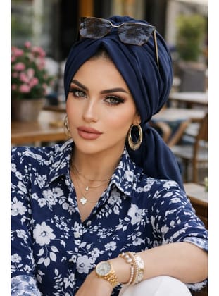 Koyu Lacivert Tokalı Bone