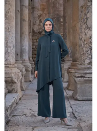 Asimetrik Kesim Bağlama Detaylı Tunik Geniş Paça Pantolon İkili Takım Zümrüt 26KA610